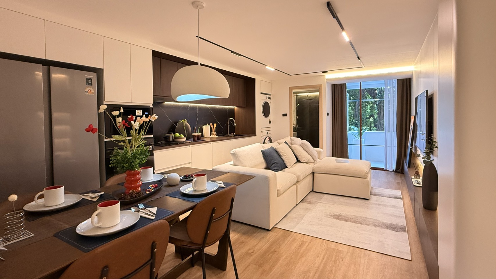 ขาย คอนโด นิมมาน ศรีธนา 2 ห้องแต่งสวย ทำเลทอง