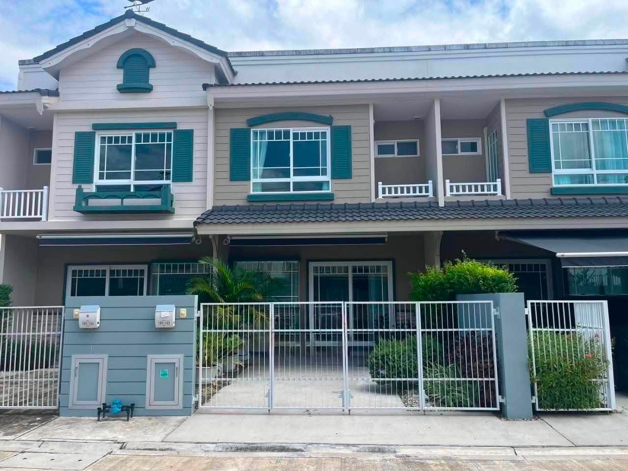  ทาวน์โฮม 2 ชั้น  โครงการ วิลลาจิโอ เชียงใหม่ (Villaggio Chiang Mai by Land &amp; Houses)