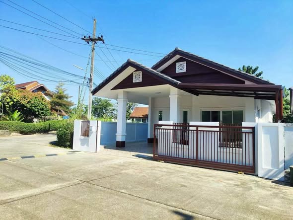 บ้านเดี่ยวชั้นเดียว/สองชั้น (Unfurnished) หมู่บ้านรอยัลวิว วิลเลจ (Royal View Village) อ.หางดง