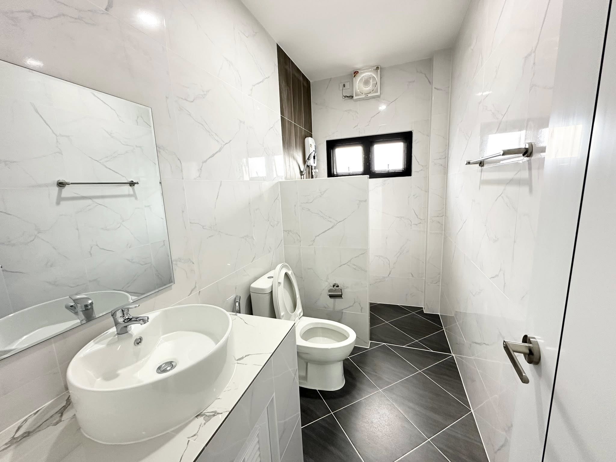 ให้เช่า บ้านเดี่ยว หนองหอย ใจแก้วเอราวัณ 31 เฟส 8 โครงการน่าอยู่ เดินทางสะดวก